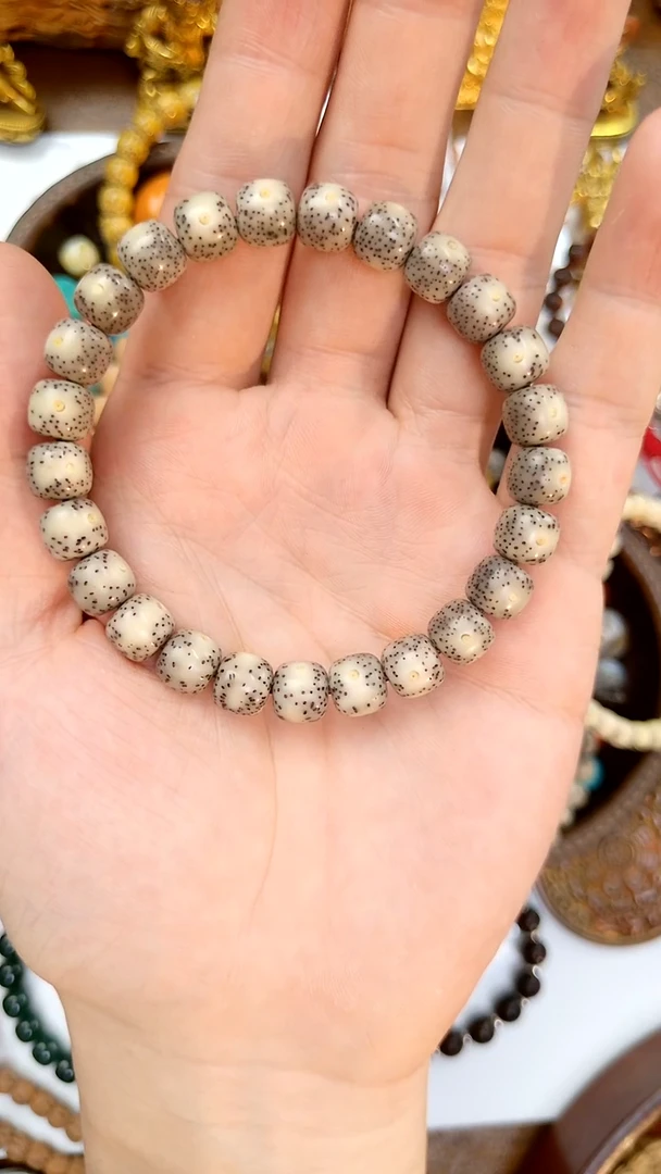 星月菩提手串糯冰正月一线留白同枝9*8mm