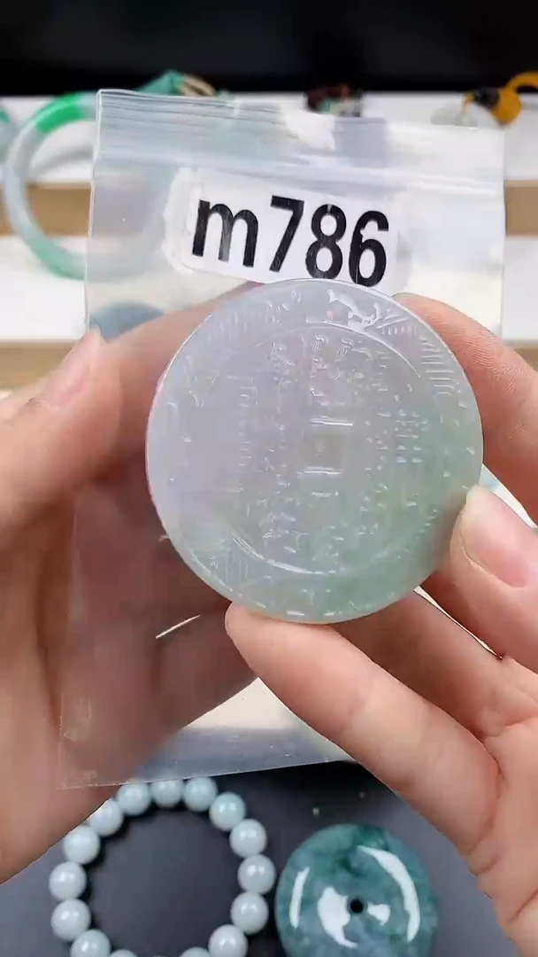 颈饰未镶嵌翡翠天然翡翠吊坠挂件