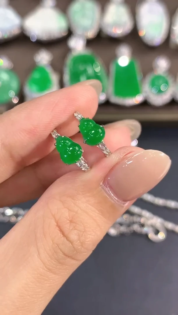 翡翠18K金镶嵌耳饰q7
