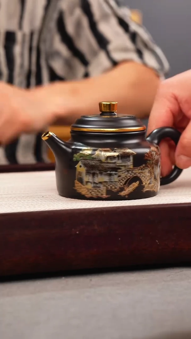 茶壶紫砂石黄 德钟 忆江南珐琅彩