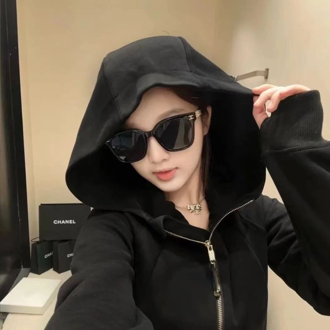 一模一样的小章鱼家同款系列全拉链修身长袖连帽卫衣女-9818 柔