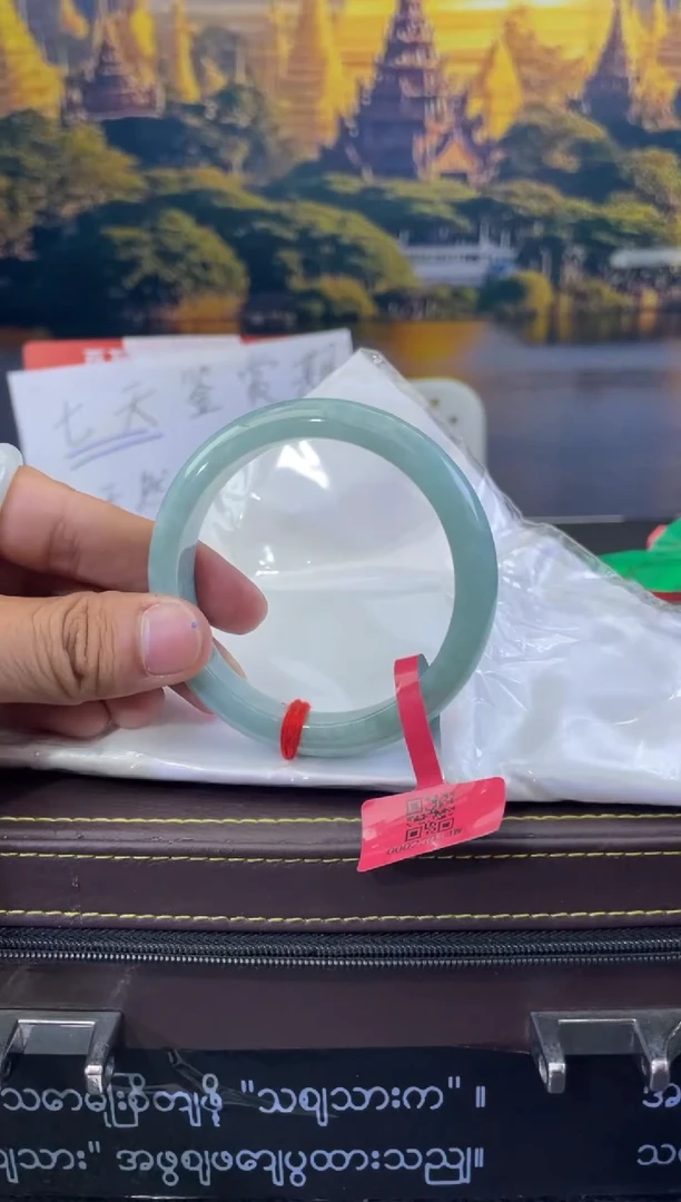 未镶嵌手镯翡翠7