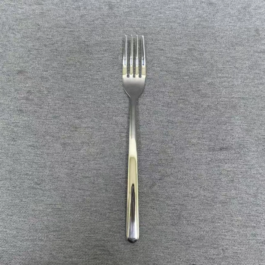 2-117 不锈钢实心叉子 长约21.5CM