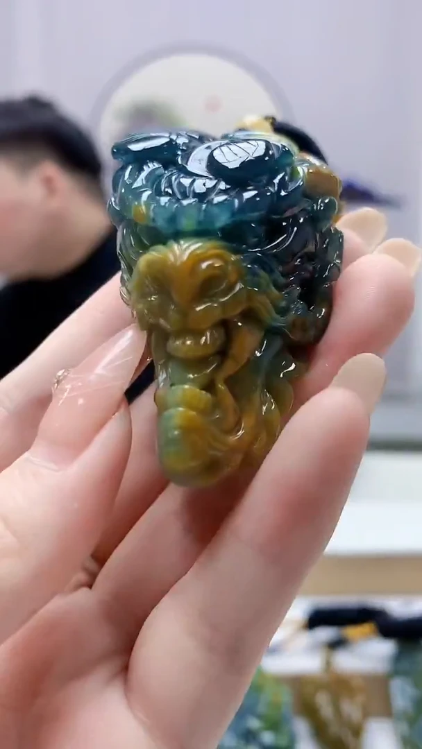 未镶嵌定制翡翠5060DD-毛货挂件56