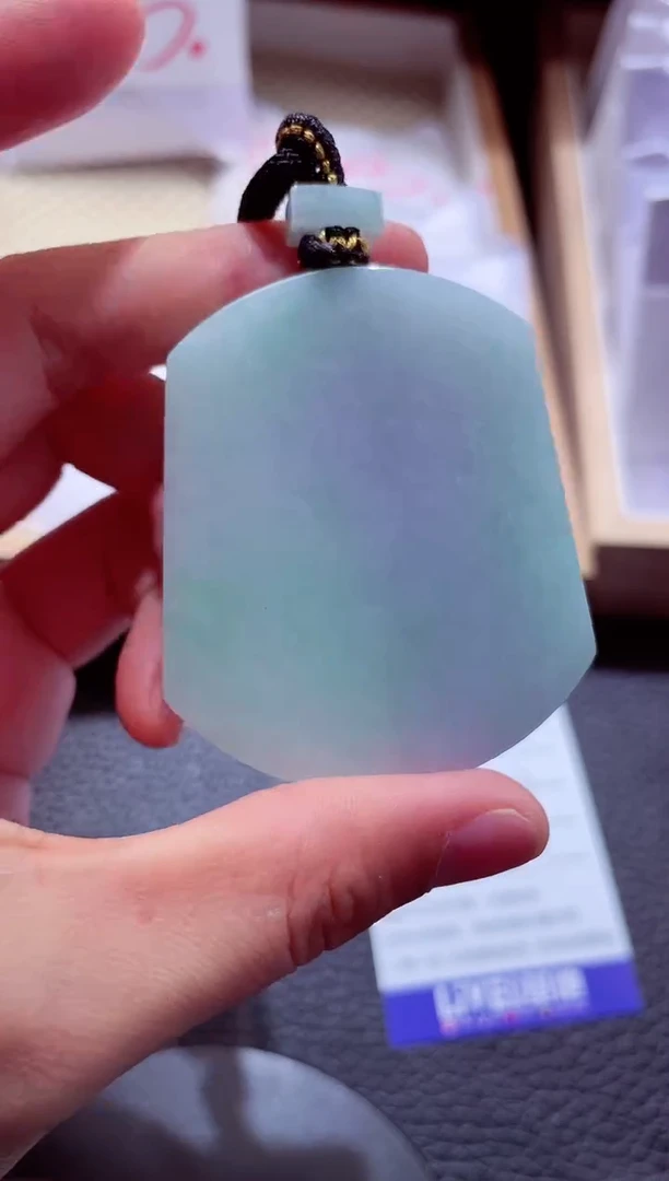 颈饰未镶嵌翡翠00006028