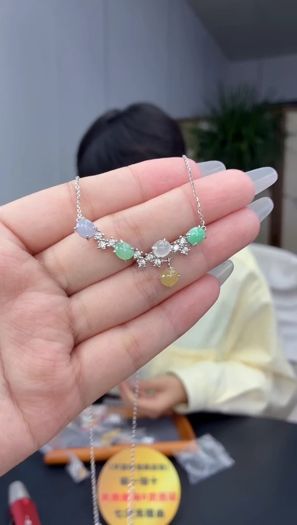 颈饰银S925镶嵌翡翠111111111111