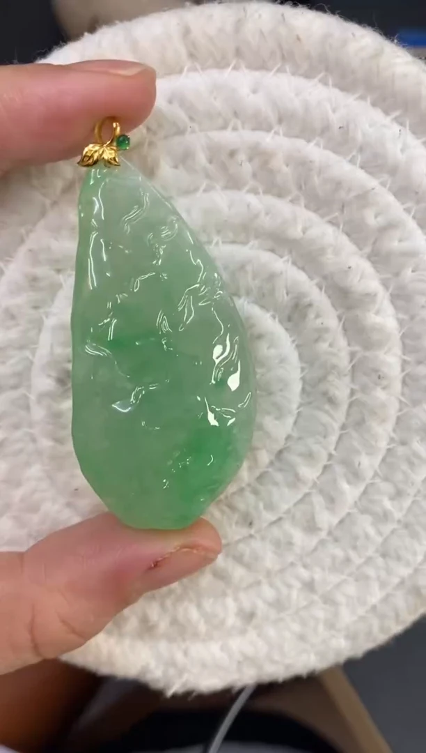 定制翡翠未镶嵌翡翠毛货~
