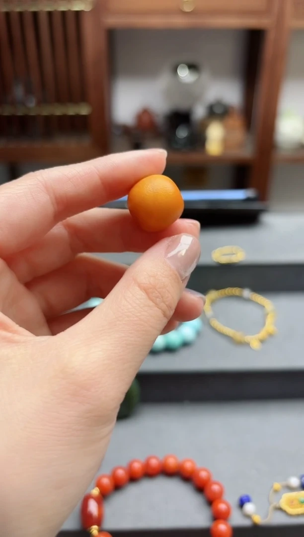【闪购商品】蜜蜡裸石未镶嵌蜜蜡散珠配饰GW