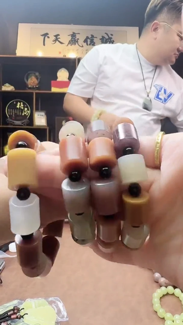 未镶嵌蛇纹石玉手链多样性随机发货其一