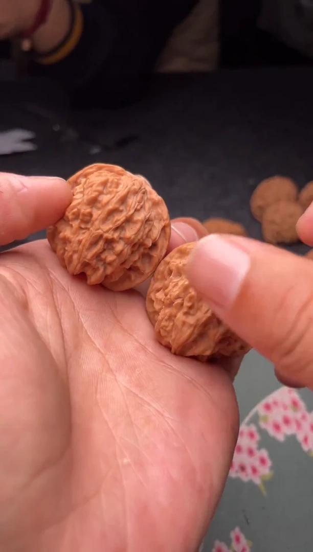 把件文玩核桃a306   红豆 36尺