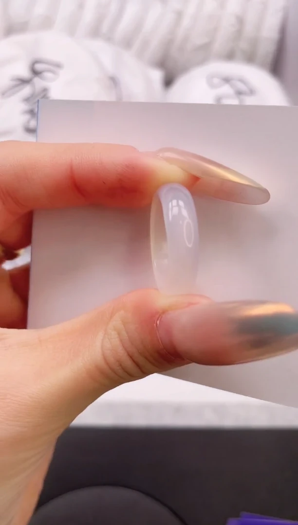 【闪购商品】石英质玉手镯未镶嵌素圈戒指白