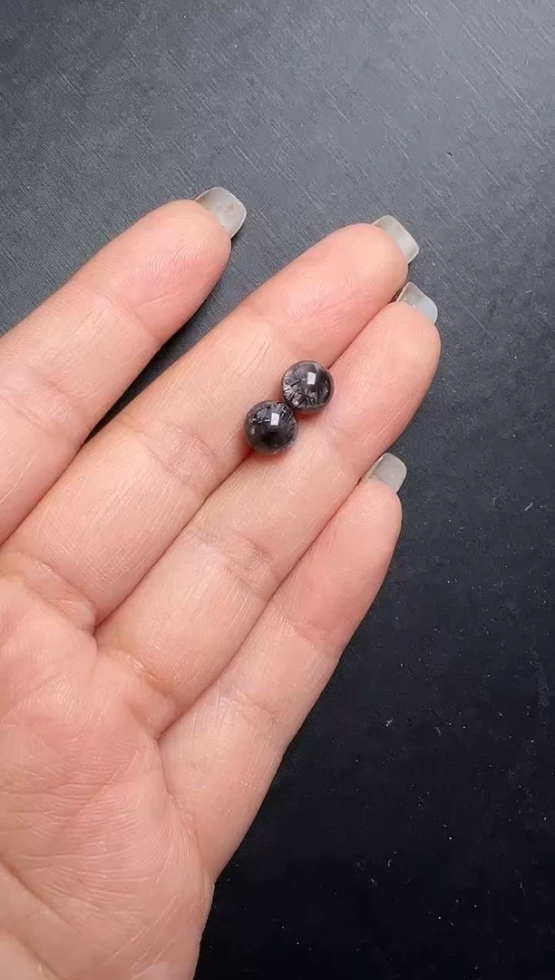 未镶嵌耳饰水晶黑银钛耳钉 JP56149
