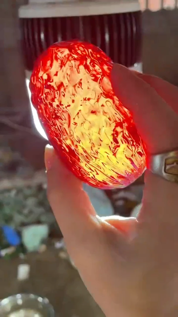 新疆托帕石原石摆件