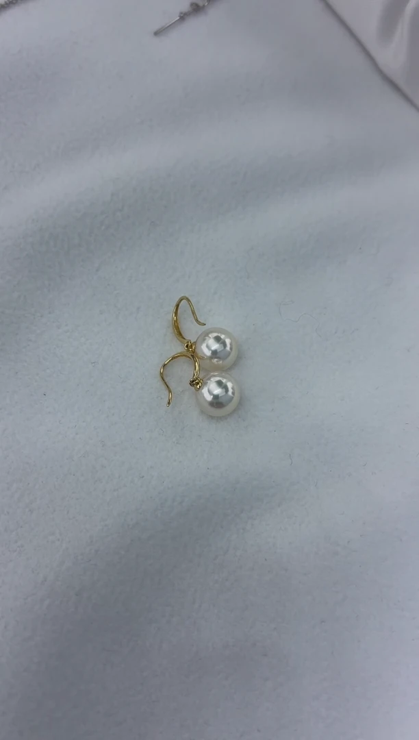 18K金镶嵌耳饰海水珍珠耳钩8.5-9（微瑕