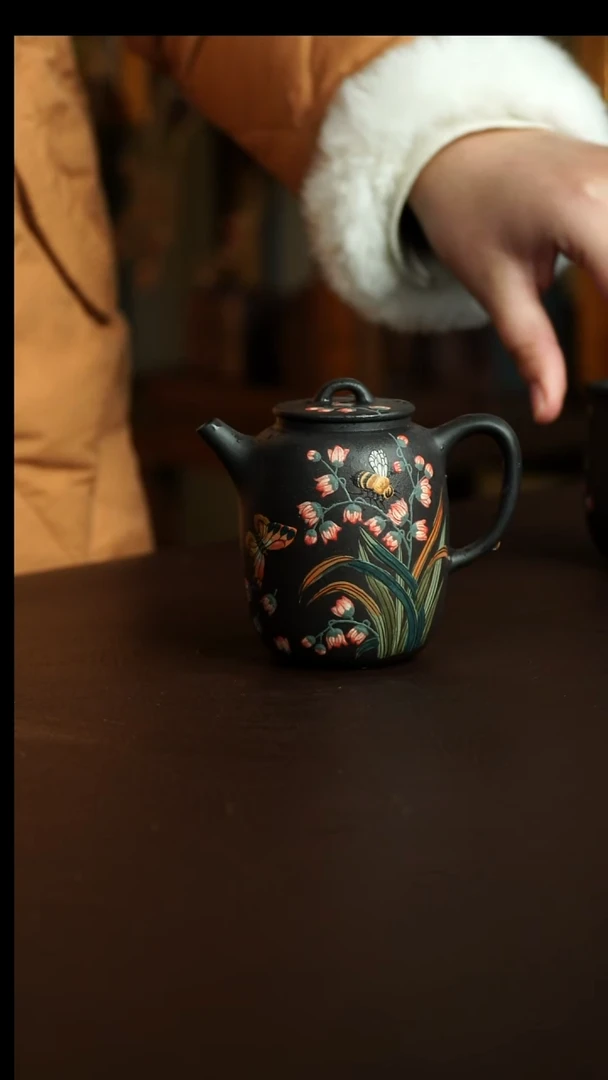 茶杯紫砂80号 范士玉老师黑墩头蝶恋花壶 宜兴紫砂原矿作品