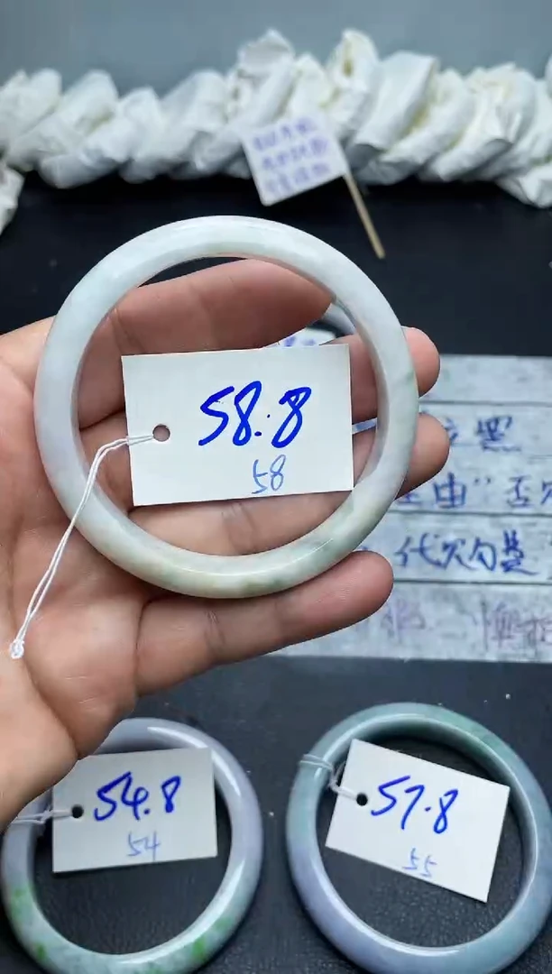 未镶嵌手镯翡翠58