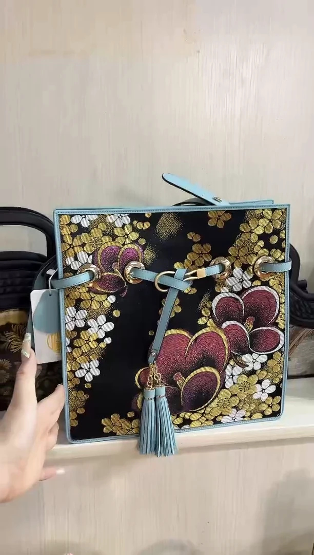 织物布**。莉色丝巾