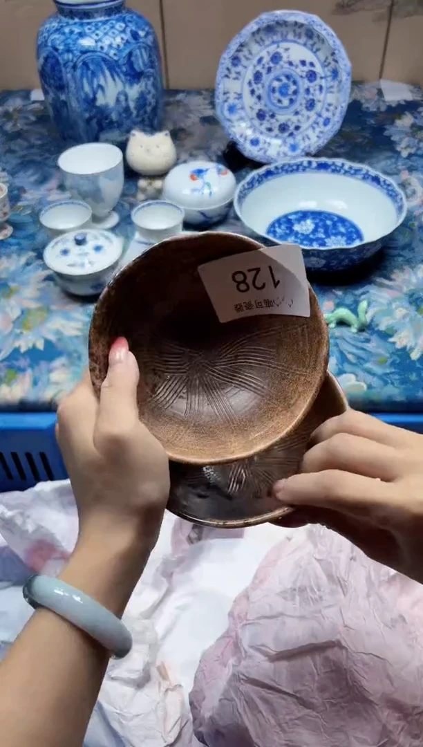 瓷片清**伊128品均为默认瑕疵品.默认拍下告知