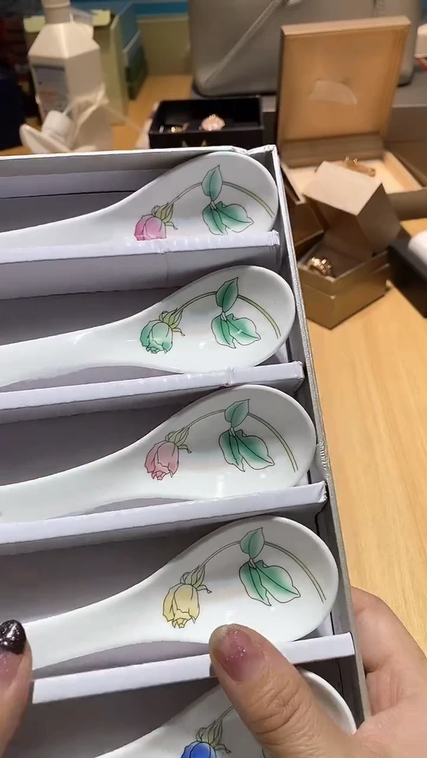 【闪购商品】瓷片锅碗瓢盆一件不剩