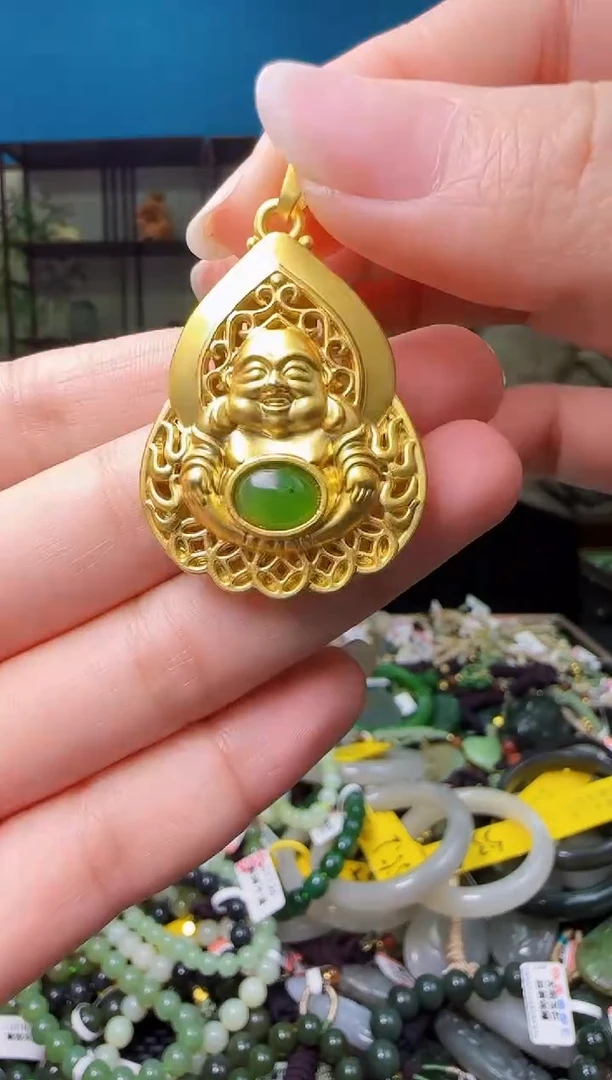 颈饰未镶嵌和田玉1