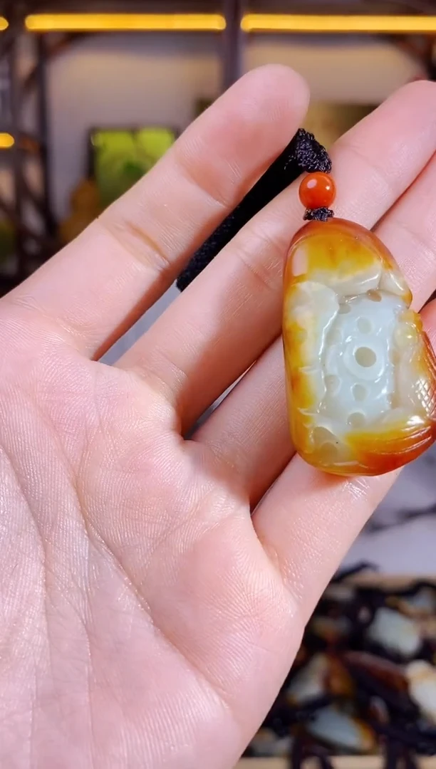 【闪购商品】和田玉颈饰未镶嵌1