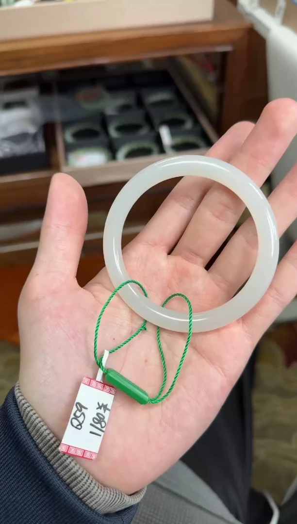 未镶嵌手镯和田玉58