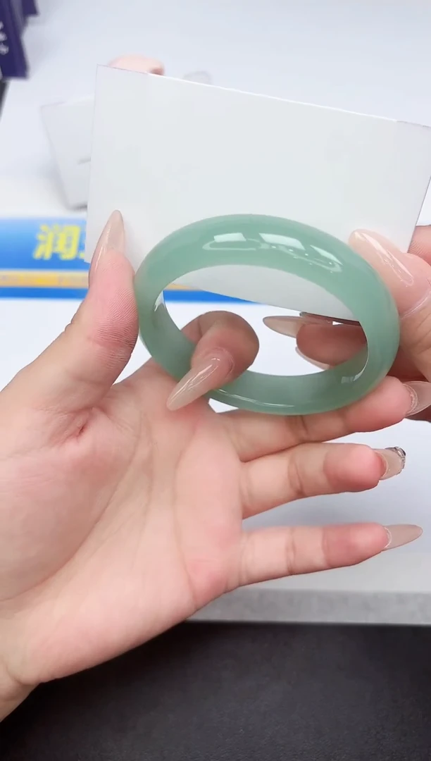 石英质玉手镯未镶嵌68-60.4