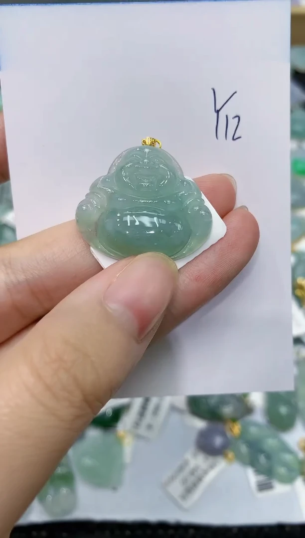 翡翠18K金镶嵌颈饰111111111
