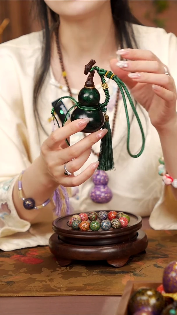 96易林大漆开口小葫芦----178