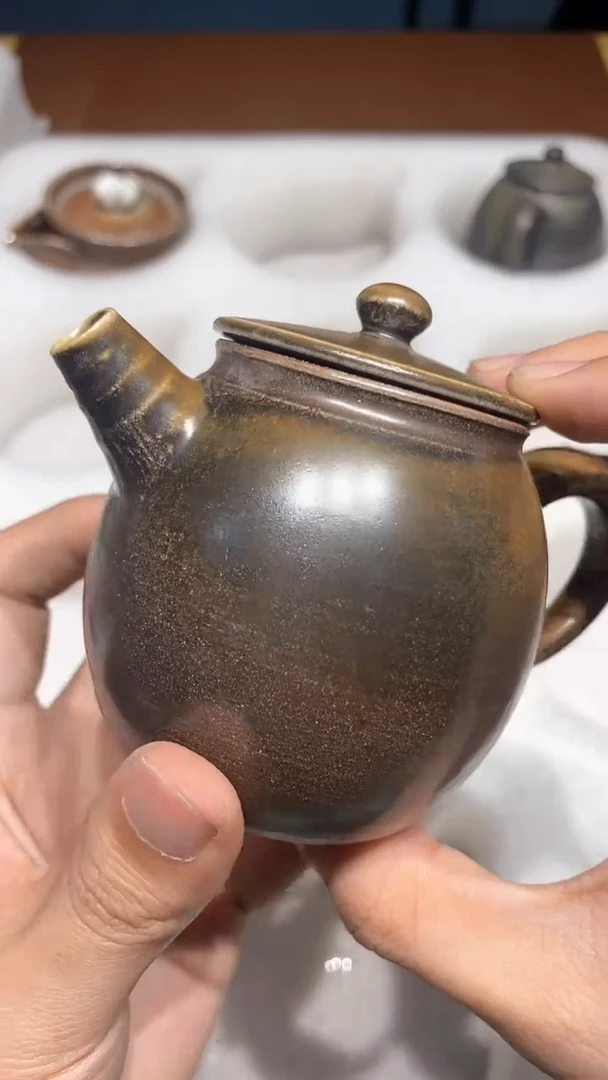 奢瓷/瑞寅柴烧茶器（壶）641 微瑕