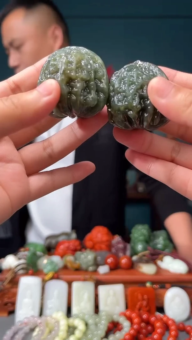 【闪购商品】和田玉未镶嵌颈饰吊坠 一对