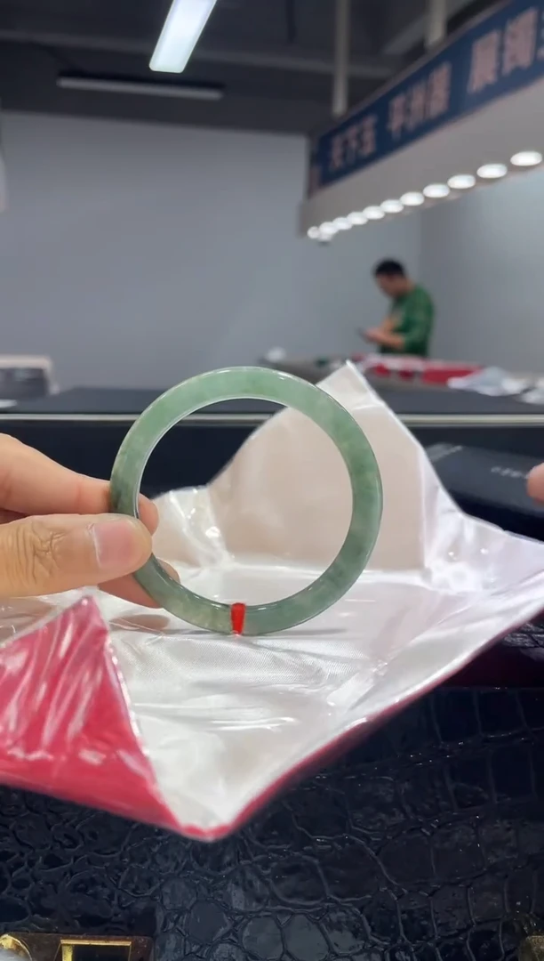 未镶嵌手镯翡翠11