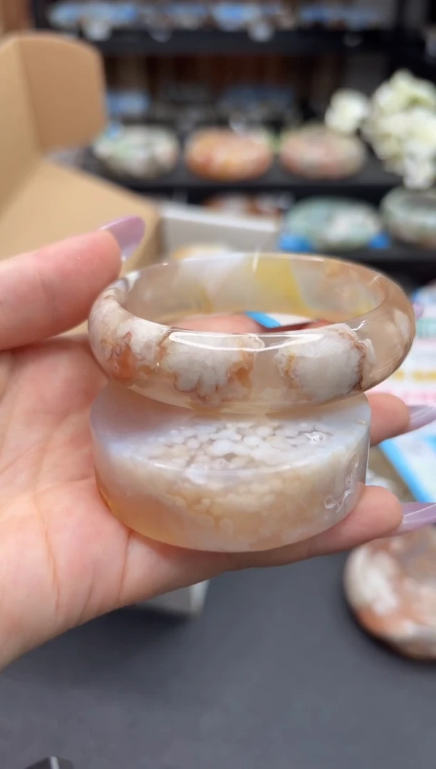 未镶嵌手镯石英质玉A366(55圈赠送镯心)