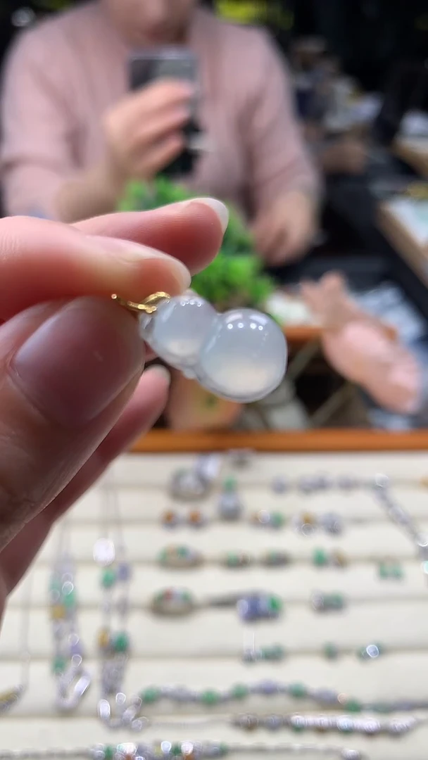 颈饰未镶嵌翡翠葫芦