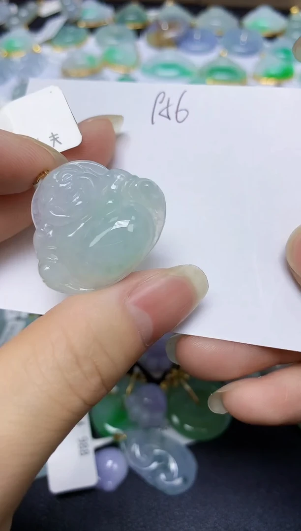 翡翠未镶嵌颈饰 天然翡翠A货