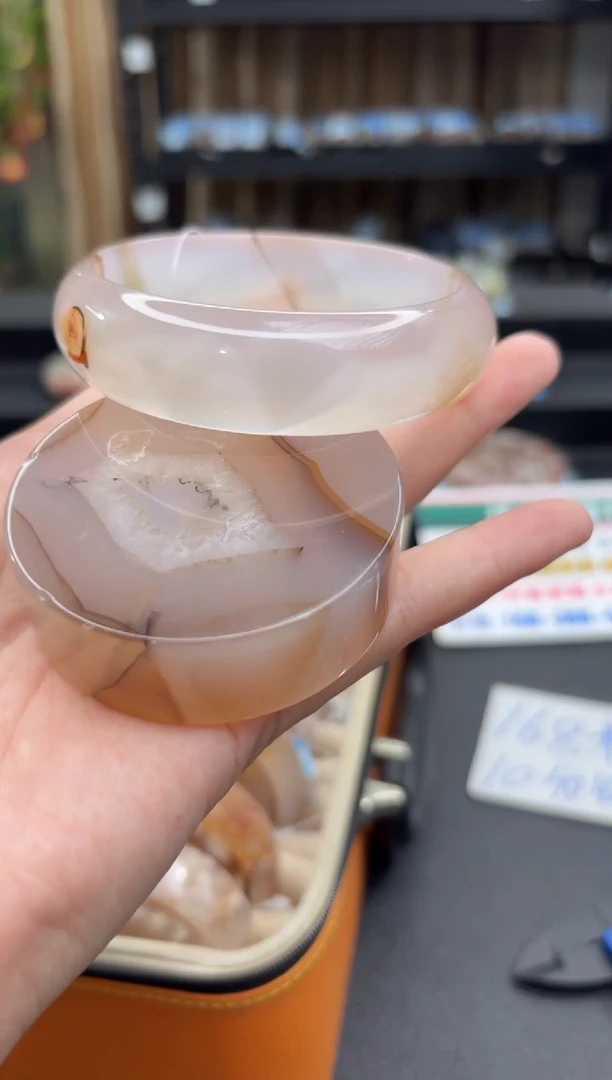 未镶嵌手镯石英质玉573(62圈赠送镯心)