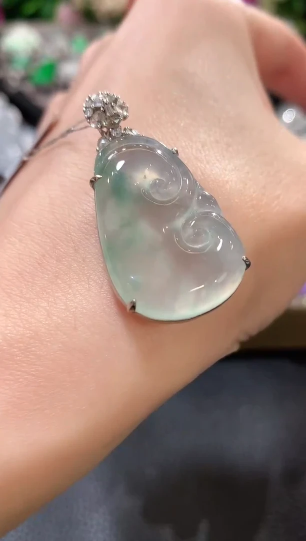 吊坠(不含链)18K金镶嵌翡翠c34