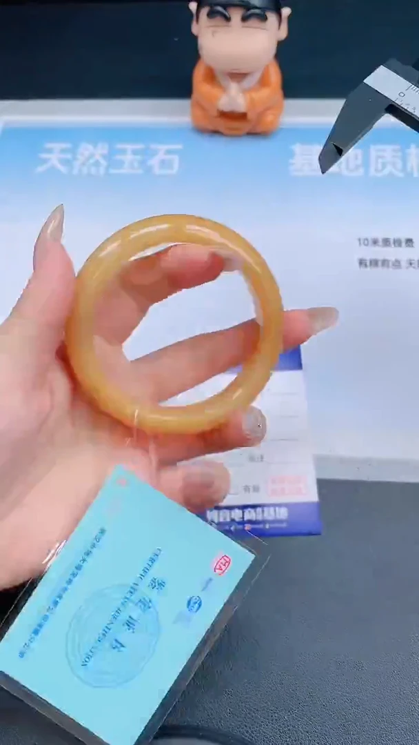 未镶嵌手镯石英质玉H4+58