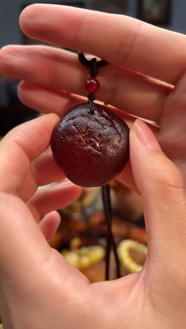 琥珀颈饰未镶嵌吊坠