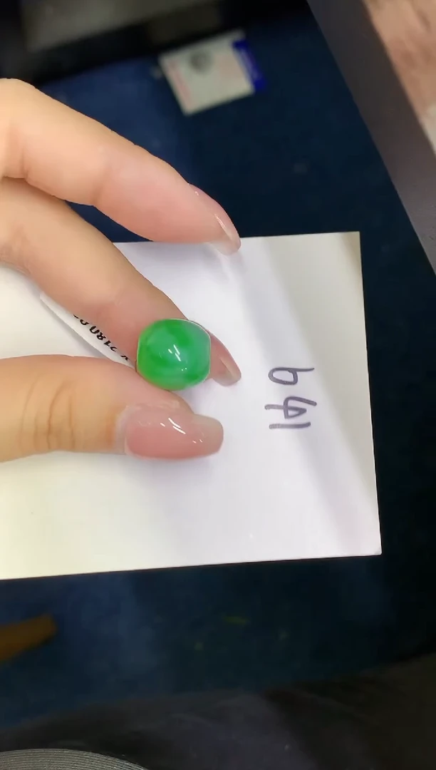 翡翠未镶嵌颈饰缅甸天然翡翠A货