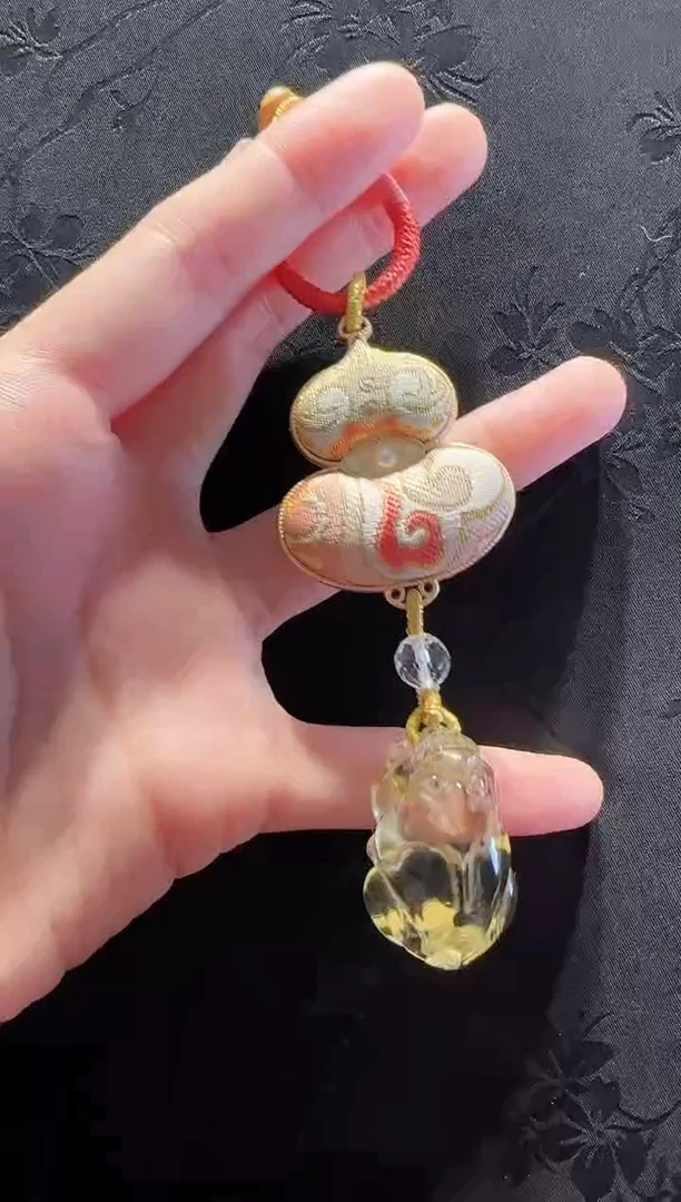 未镶嵌手绳水晶貔貅款多样性发货其一