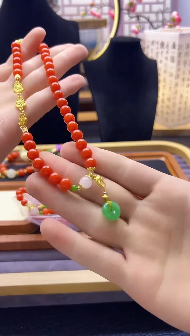 【闪购商品】南红玛瑙颈饰14K金镶嵌S232