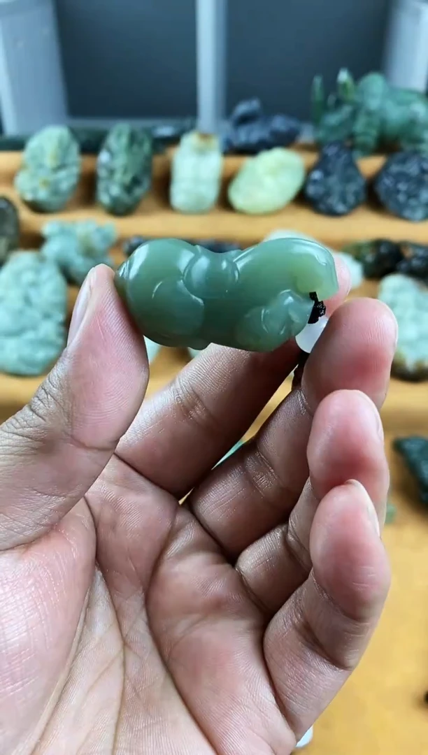 未镶嵌和田玉把件1