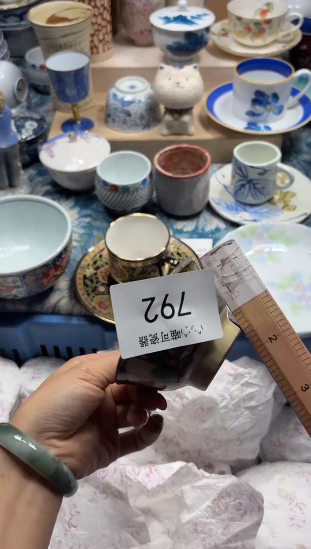 瓷片小****。瓷器 闪购类型 定向 小猪爱吃菜。 商品类目792