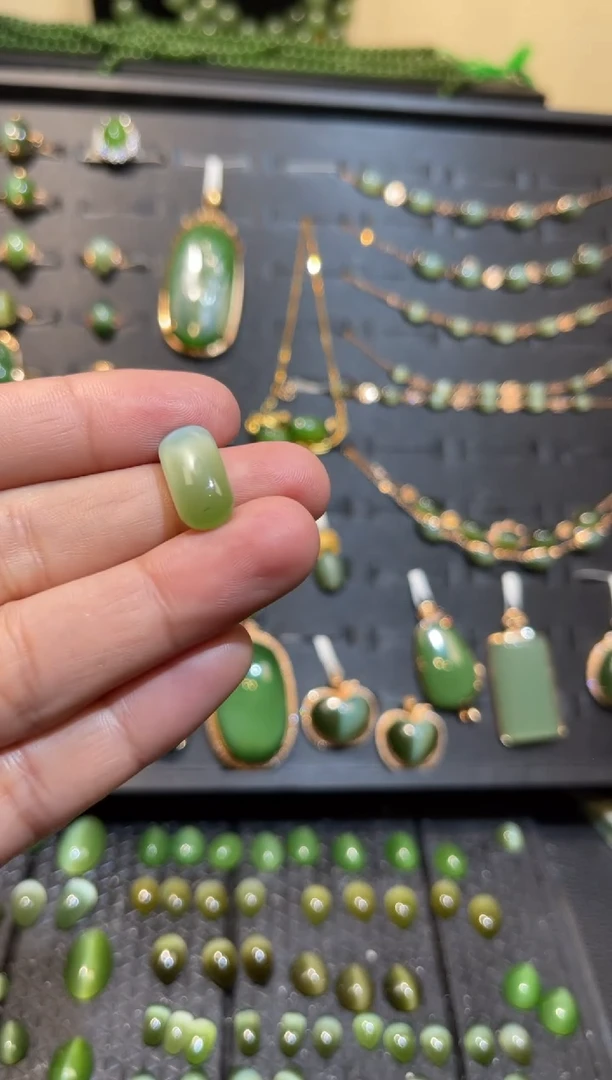 【闪购商品】和田玉碧玉金猫眼裸石未镶嵌多样性发一