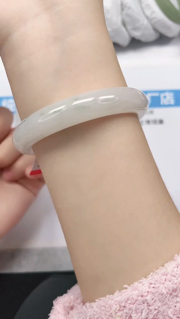 未镶嵌手镯石英岩玉143-60/61