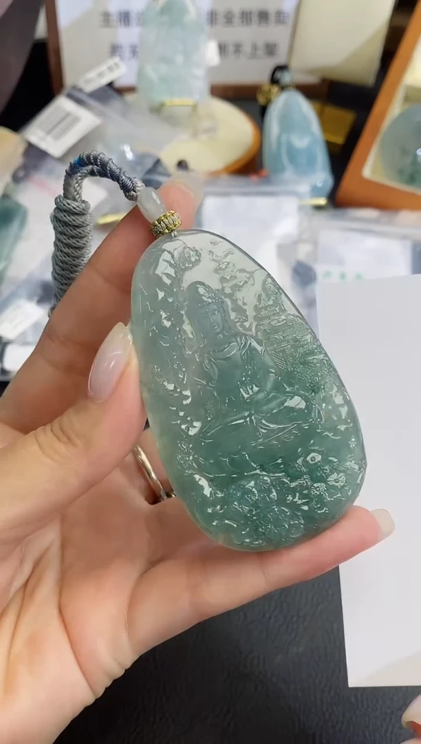 翡翠未镶嵌颈饰缅甸天然翡翠