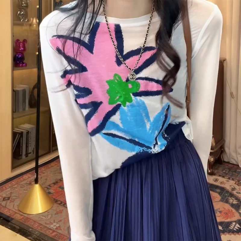 春夏‘’蜡笔小花‘’复古减龄休闲设计显瘦撞色软糯上衣