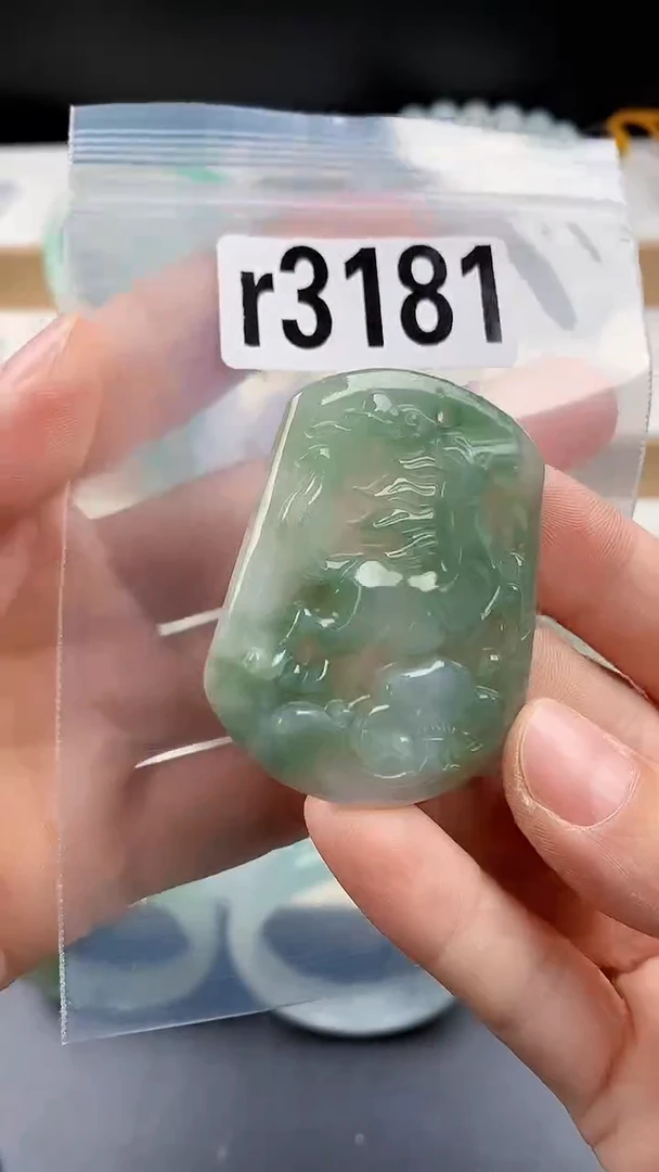 颈饰未镶嵌翡翠颈饰未镶嵌缅甸天然翡翠吊坠