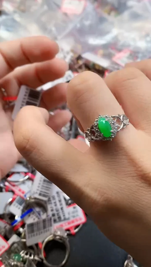 银S925镶嵌戒指翡翠天然A货缅甸翡翠